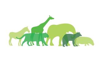un grupo de diferente salvaje animal siluetas, incluso un jirafa, elefante, y grande gato, son arreglado en un fila. ellos son mostrado en variar sombras de verde, creando un sencillo y gráfico ilustración. vector