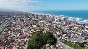 ponto de referência itanhaém convento dentro itanhaém são paulo brasil. cênico cinematográfico. video