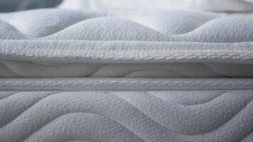 kvalitet madrass visning mjuk textur och design detaljer video