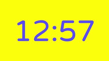 nedräkning timer från 13 minut till 12 minut på gul bakgrund med lila siffra visa lämplig för teknologi, brådskande karaktär, tid förvaltning koncept, social media inlägg, blog headers video