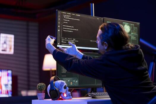 ciberdelincuente insertando USB palo en ordenador personal con sigilo malware ese evade seguridad software. hacker subiendo destello conducir con guión ocultación malicioso código desde detección sistemas foto