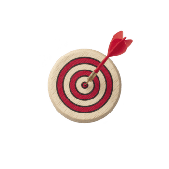 dardo colpi bullseye su di legno bersaglio con rosso concentrico cerchi, simboleggiante precisione e successo. rosso dardo è perfettamente centrato, evidenziazione precisione png