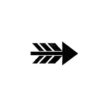 Black arrow icon with simple, bold design pointing to right, featuring triangular head and three feather like shapes at tail png