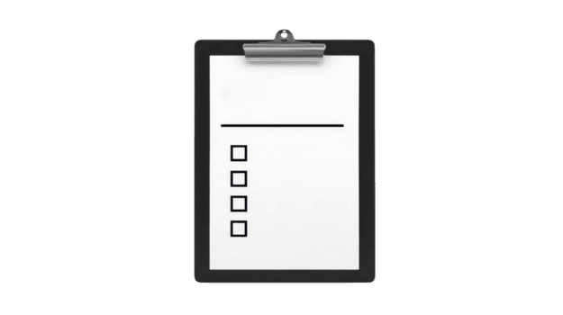 vuoto lista di controllo su appunti con quattro vuoto caselle di controllo è visualizzato, pronto per compiti o Appunti. semplice design è ideale per organizzazione e pianificazione png