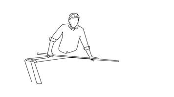 animerad själv teckning av kontinuerlig linje dra aktiva man lutande över en biljard tabell, innehav en kö pinne, redo för hans Nästa skott. grundläggande element av de scen. full längd ett linje animering video