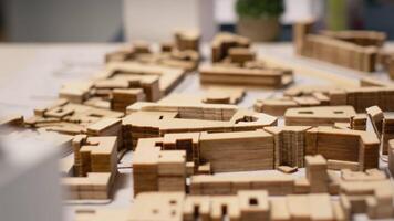 stänga upp av tömma möte Plats anordnad för stad planera strategier, visa upp fast egendom ritningar och 3d modeller för smart stad innovation och infrastruktur projekt. hus. video