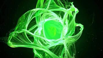 resumen verde orbe formando y pulsante en un oscuro vacío antecedentes video
