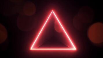 rosso neon triangolo raggiante su nero sfondo animazione ciclo continuo a ore notturne video