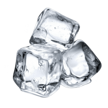 tre chiaro ghiaccio cubi impilati insieme, in mostra loro trasparenza e liscio superfici, Perfetto per raffreddamento bevande o aggiungendo rinfrescante toccare per bevande png
