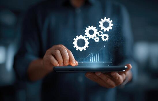 hombre participación tableta con engranajes y gráficos en eso foto