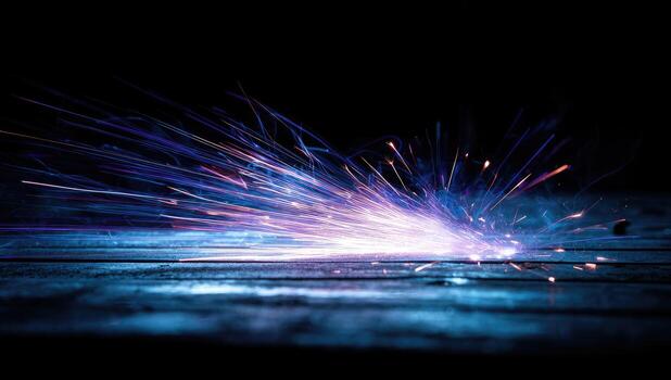 soldadura chispas en un negro antecedentes foto