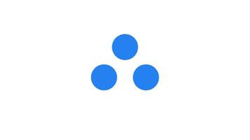 tre solido blu puntini rotante triangolare Caricamento in corso animazione. triplicare glifo cerchi filatore equilibrato movimento. animato palpitante su trasparente. ui design elemento 4k . progresso indicatore, il buffering video