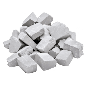 mucchio di bianca calcestruzzo mattoni è impilati insieme, in mostra loro ruvido struttura e rettangolare forma. queste mattoni siamo comunemente Usato nel costruzione per edificio muri e strutture png