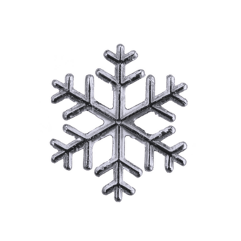 detaljerad silver- snöflinga med invecklad mönster på genomskinlighet bakgrund, symboliserar vinter- och kall väder. metallisk textur lägger till festlig och elegant Rör png