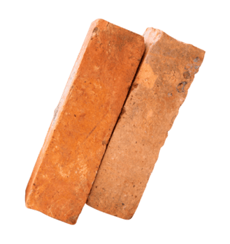 un' pila di Due vecchio rosso mattoni isolato con ritaglio sentiero nel file formato png