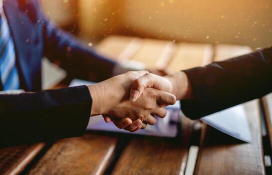 trabajo en equipo, colaboración, unidad en laboral, genial grupo unidad, metas para éxito en trabajo y negocio. foto