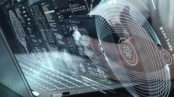 virtuell gränssnitt i främre av en person arbetssätt med en bärbar dator och smartphone video