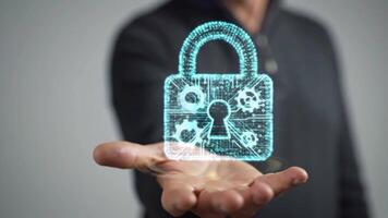 Cybersäkerhet låsa på handflatan digital skydd begrepp för data säkerhet video