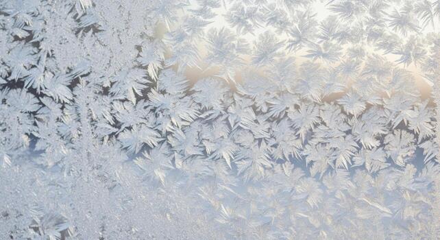 cerca arriba de escarcha patrones en ventana cristal en invierno con translúcido antecedentes foto