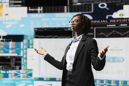 negocio gerente analizando anual financiero informes, revisando empresa productividad gráficos en digital mostrar. inversor comparando datos métrica infografía tablero antes de cometiendo a inversión foto