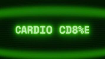 gammal grön crt skärm som visar text konditionsträning tåg visas i slumpmässig tekniskt fel och kodning stil video