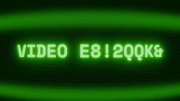 gammal grön crt skärm som visar text kodning visas i slumpmässig tekniskt fel och kodning stil video