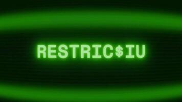 alt Grün crt Bildschirm zeigen Text beschränkt erscheint im zufällig Panne und Codierung Stil video