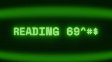 velho verde crt tela mostrando texto lendo arquivos aparecendo dentro aleatória falha e codificação estilo video