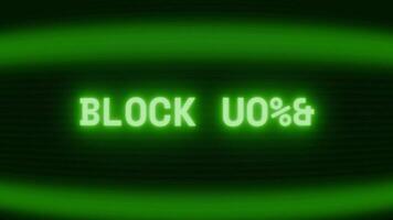 gammal grön crt skärm som visar text blockera användare visas i slumpmässig tekniskt fel och kodning stil video