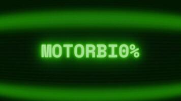 gammal grön crt skärm som visar text motorcykel visas i slumpmässig tekniskt fel och kodning stil video