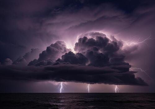 intenso relámpago huelgas iluminar colosal tormentas encima un Tormentoso mar foto