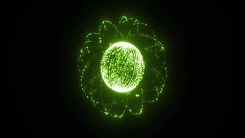 abstrakt grön lysande sfär tillverkad av digital partiklar och rader flytande i mörk Plats video
