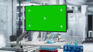 isolerat attrapp visa i tömma labb beredd för kemisk reaktion studier, produkt utveckling och analys highlighting vetenskap och klinisk innovation i sjukvård. medicinsk framsteg. video