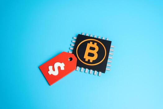 Buying Bitcoin. Bitcoin farms. Cold wallets, storing cryptocurrency off-exchange. Useful for digital finance, blockchain, mining, fintech, cybersecurity, and investment strategies. photo