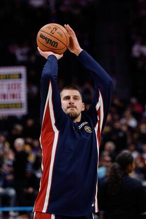 Sacramento Kings at Denver Nuggets