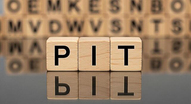 de madera bloques ortografía pozo en un reflexivo superficie con borroso alfabeto bloques en el antecedentes representando retos obstáculos y difícil situaciones en negocio y personal vida foto