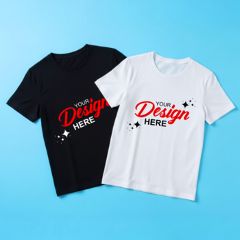 Due piegato magliette, un' nero uno e un' bianca uno, tutti e due visualizzazione il tuo design Qui nel rosso testo, presentata su un' vivace blu sfondo psd