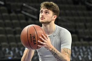 South Dakota at Creighton