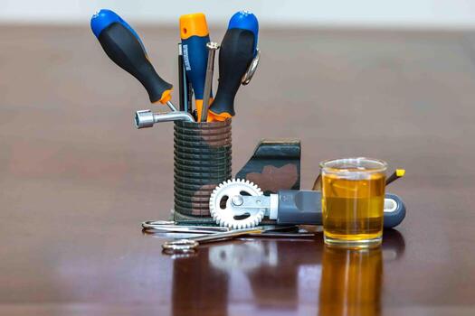 todavía vida estilo fotografía, con un mezcla de aleatorio objetos arreglado en un artístico camino xsa foto