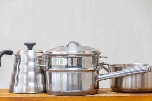 todavía vida estilo fotografía, con un mezcla de aleatorio objetos arreglado en un artístico camino fgt foto