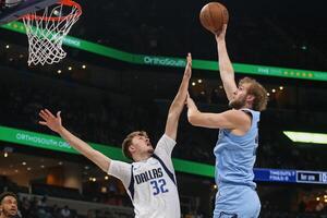 Dallas Mavericks at Memphis Grizzlies
