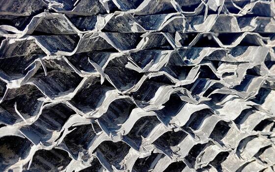 Offset corrugated fills enhance cooling tower performance for efficient water management photo