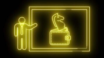 upplyst neon översikt visar en person presenter en inramade bild av en plånbok med en schack riddare video