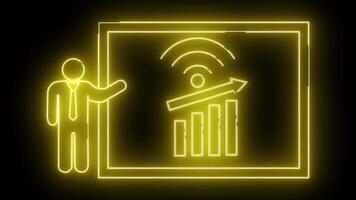 giallo neon lineamenti depict un' presentatore grafico Wi-Fi simbolo e freccia dentro un' piazza telaio su un' nero sfondo video