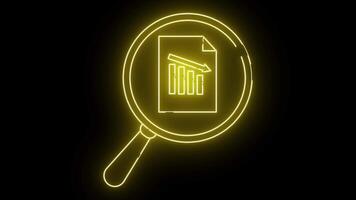 upplyst gul översikt av en förstorande glas över en dokumentera med en faller bar Diagram video