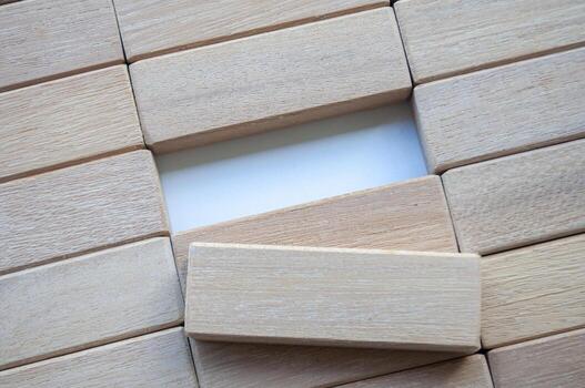 parte superior ver de de madera bloques en blanco antecedentes con personalizable espacio para texto. foto