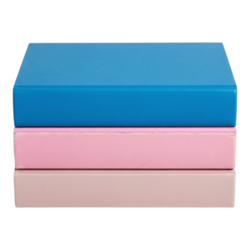 tre rektangulär yoga block staplade ordentligt, med de topp blockera i blå, de mitten i rosa, och de botten i beige, isolerat på transparent bakgrund png