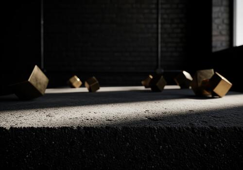 dorado metálico cubitos dispersado en un oscuro áspero hormigón piso con dramático ligero. foto