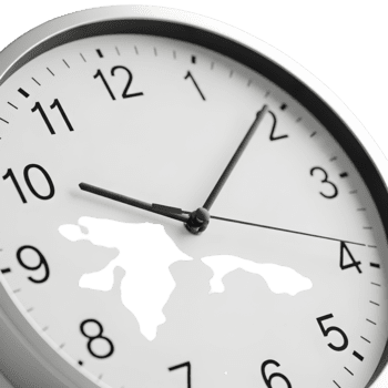 tid smältande bort på en klocka ansikte som visar en förvrängd land massa, symboliserar brådskande karaktär och förändra png