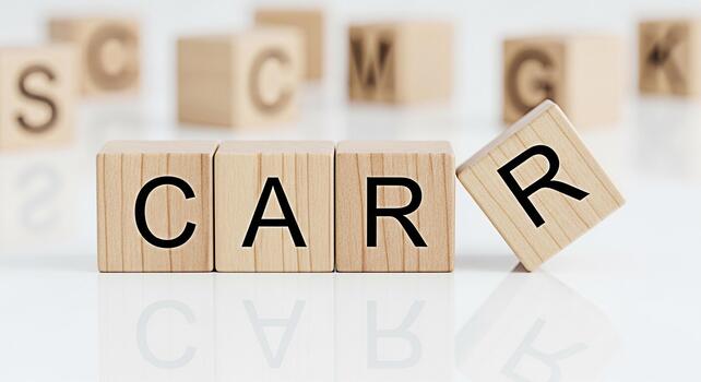 de madera bloques ortografía cicatriz en un reflexivo blanco superficie con el último bloquear ligeramente inclinado creando un sentido de inestabilidad y potencial riesgo simbolizando retos y superar obstáculos foto